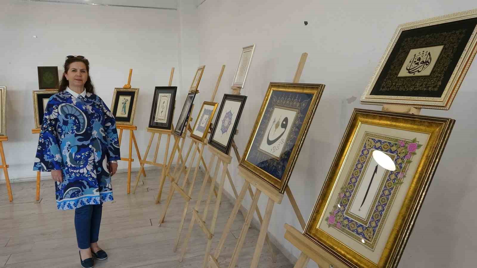 Kütahya’da tezhip sanatının zarafeti yıl sonu sergisinde buluştu