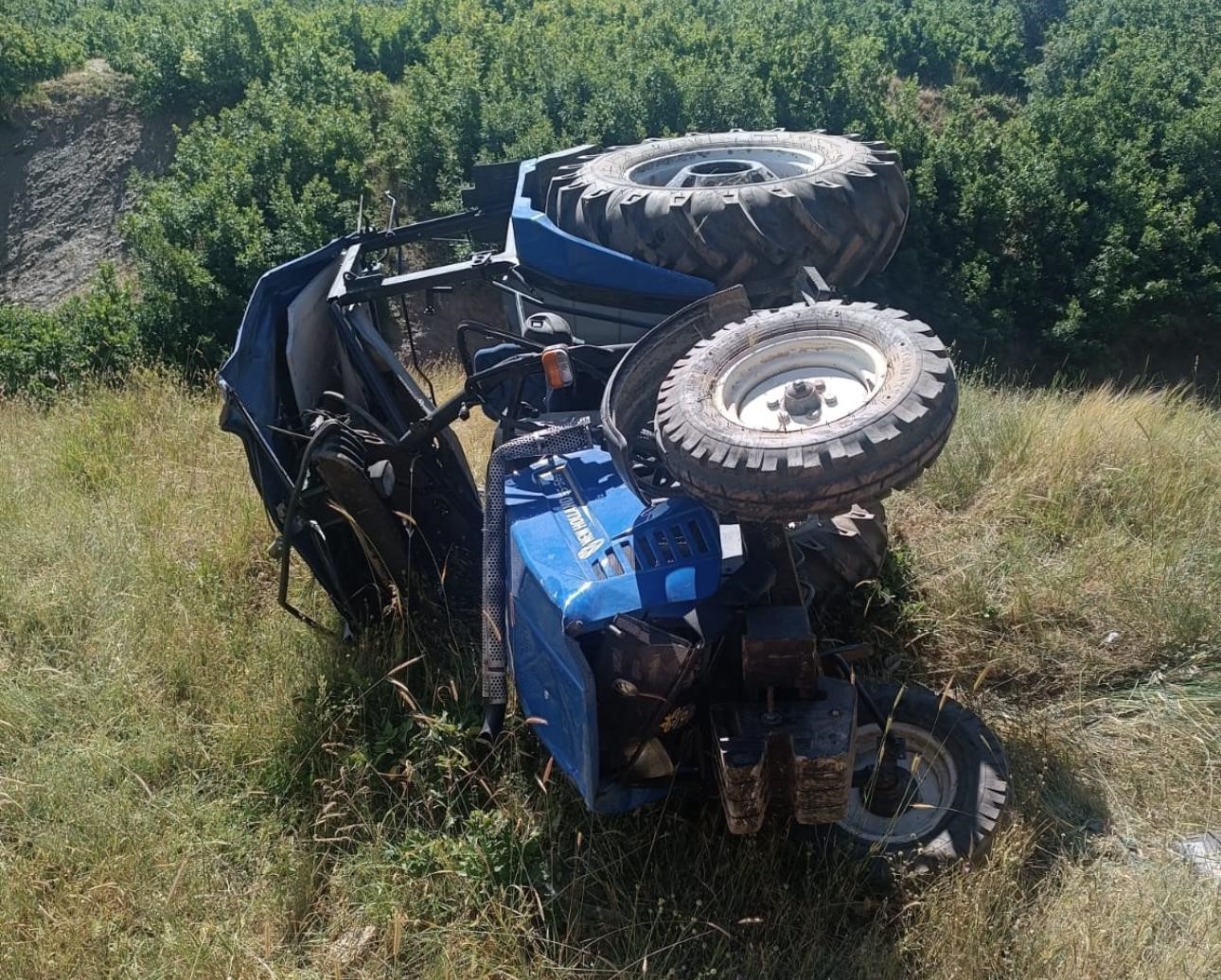 Muş&rsquo;ta trakt&ouml;r devrildi: 1 yaralı
