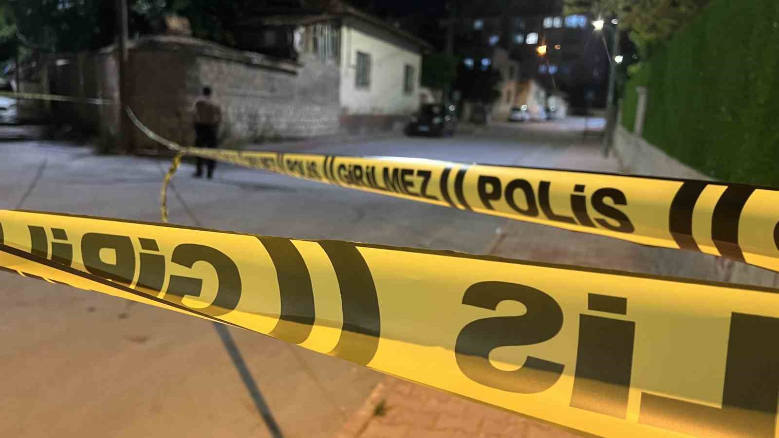 Yol tartışmasında 2 kişiyi bıçaklayan şüpheliler yakalandı