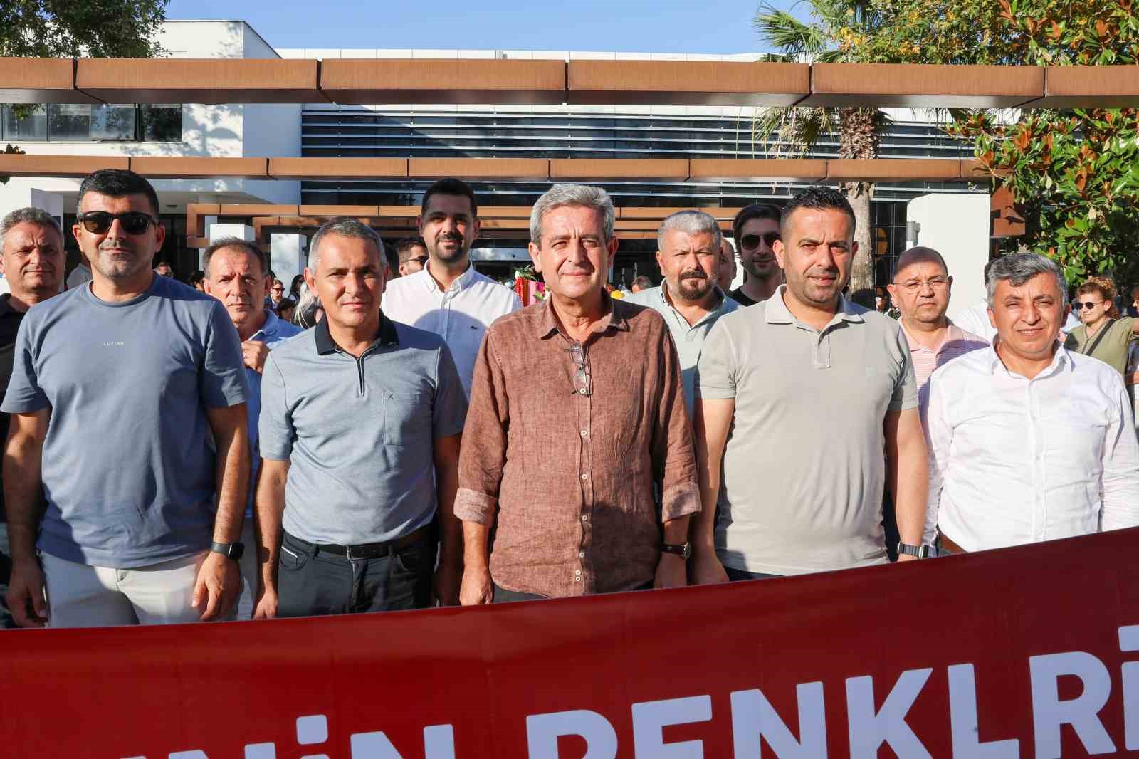Minikler T&uuml;rkiye Halk Oyunları Şampiyonası Manavgat&rsquo;ta başladı

