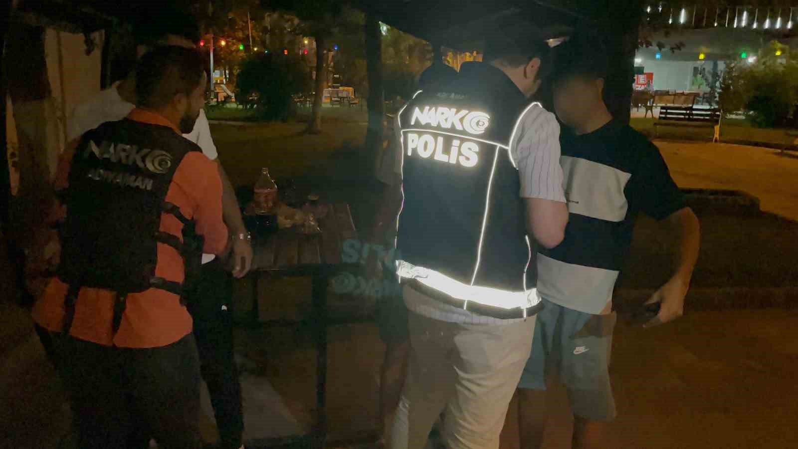 Adıyaman&rsquo;da narkotik uygulaması yapıldı
