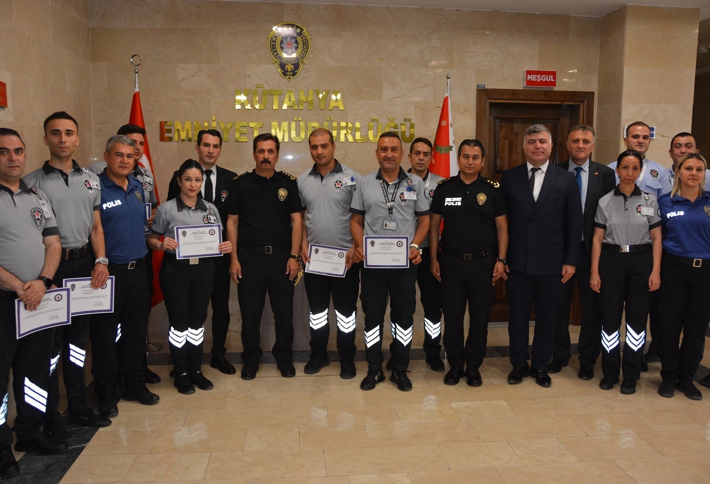 M&uuml;d&uuml;r Osman Elbir: "Huzur ve g&uuml;venin inşasında polis ve &ouml;zel g&uuml;venlik el ele"
