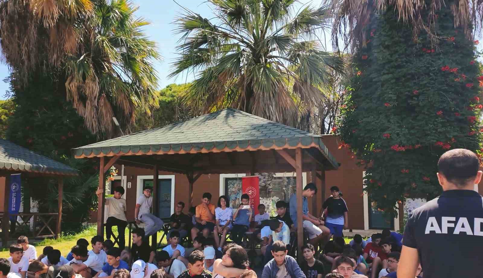 Efeler Gençlik Kampı’nda buluştular
