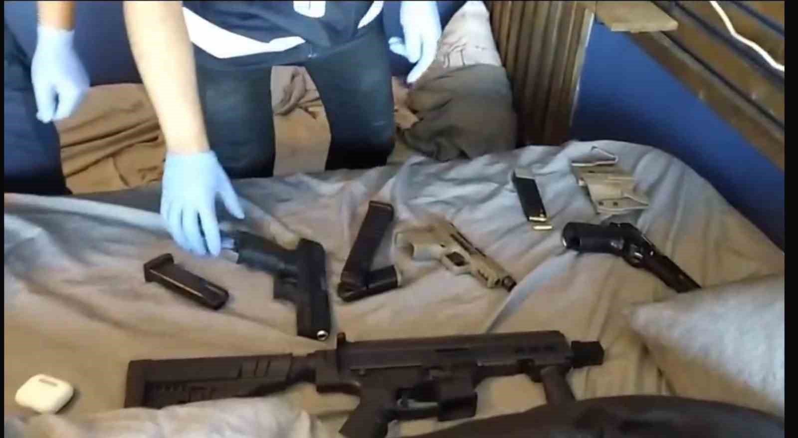 Sosyal medya üzerinden borsa vurgununa polis baskını