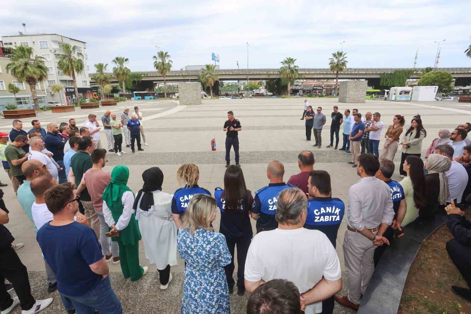 Belediye çalışanlarına mesleki ve kişisel gelişim desteği