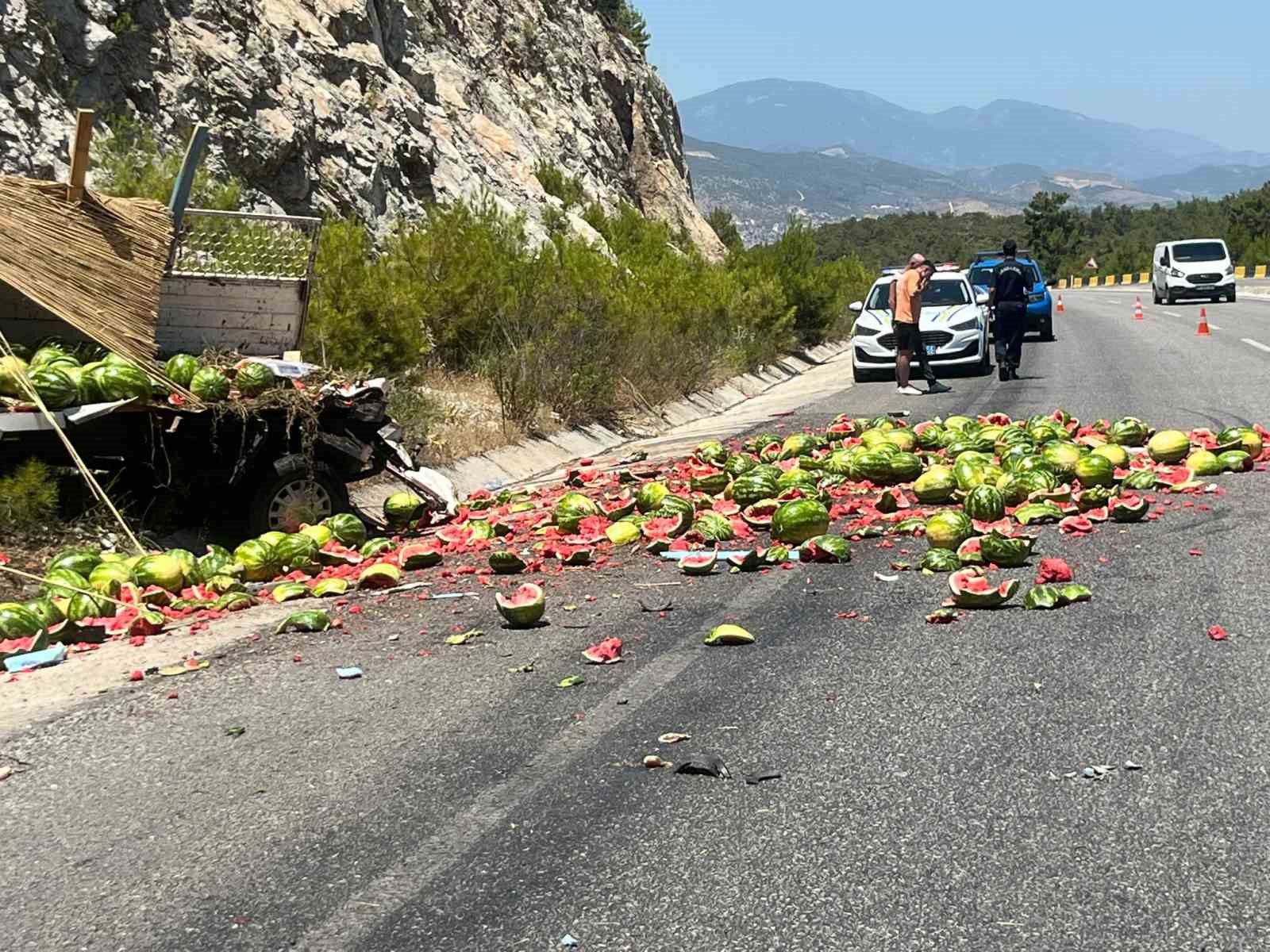 Milas Boğa Yokuşu'nda kaza: 2 kişi yaralandı İHA