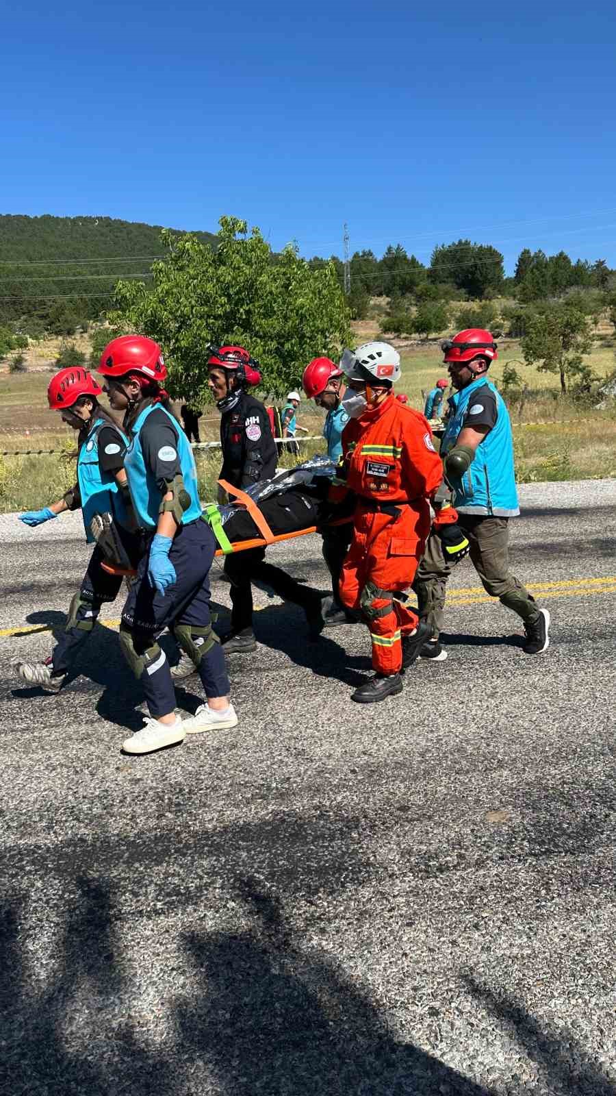 Muğla&rsquo;da ger&ccedil;eği aratmayan deprem tatbikatı
