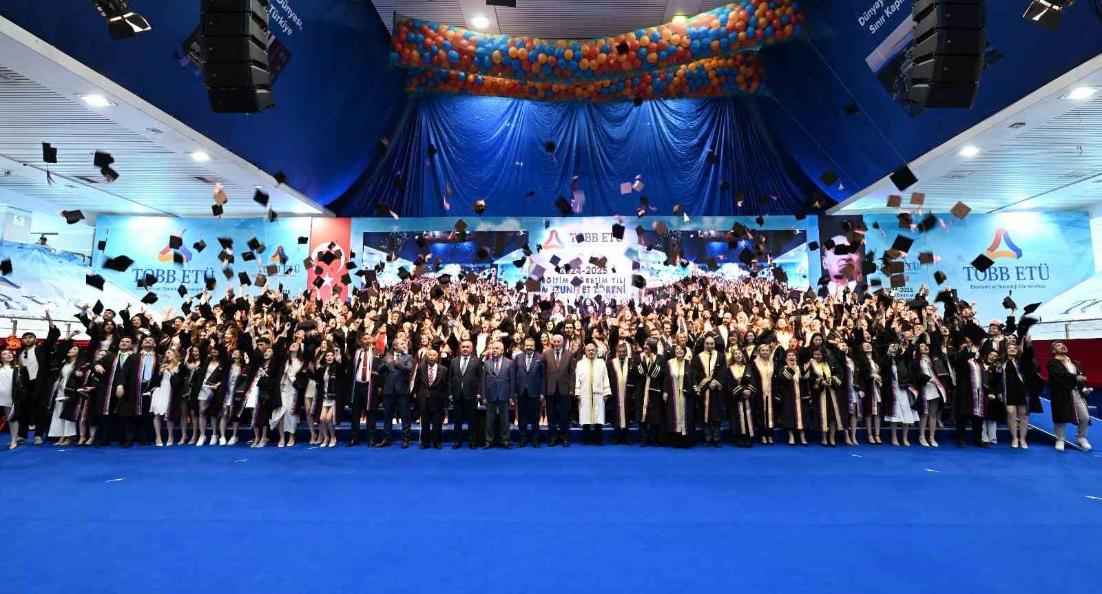 TOBB ETÜ’de mezuniyet heyecanı