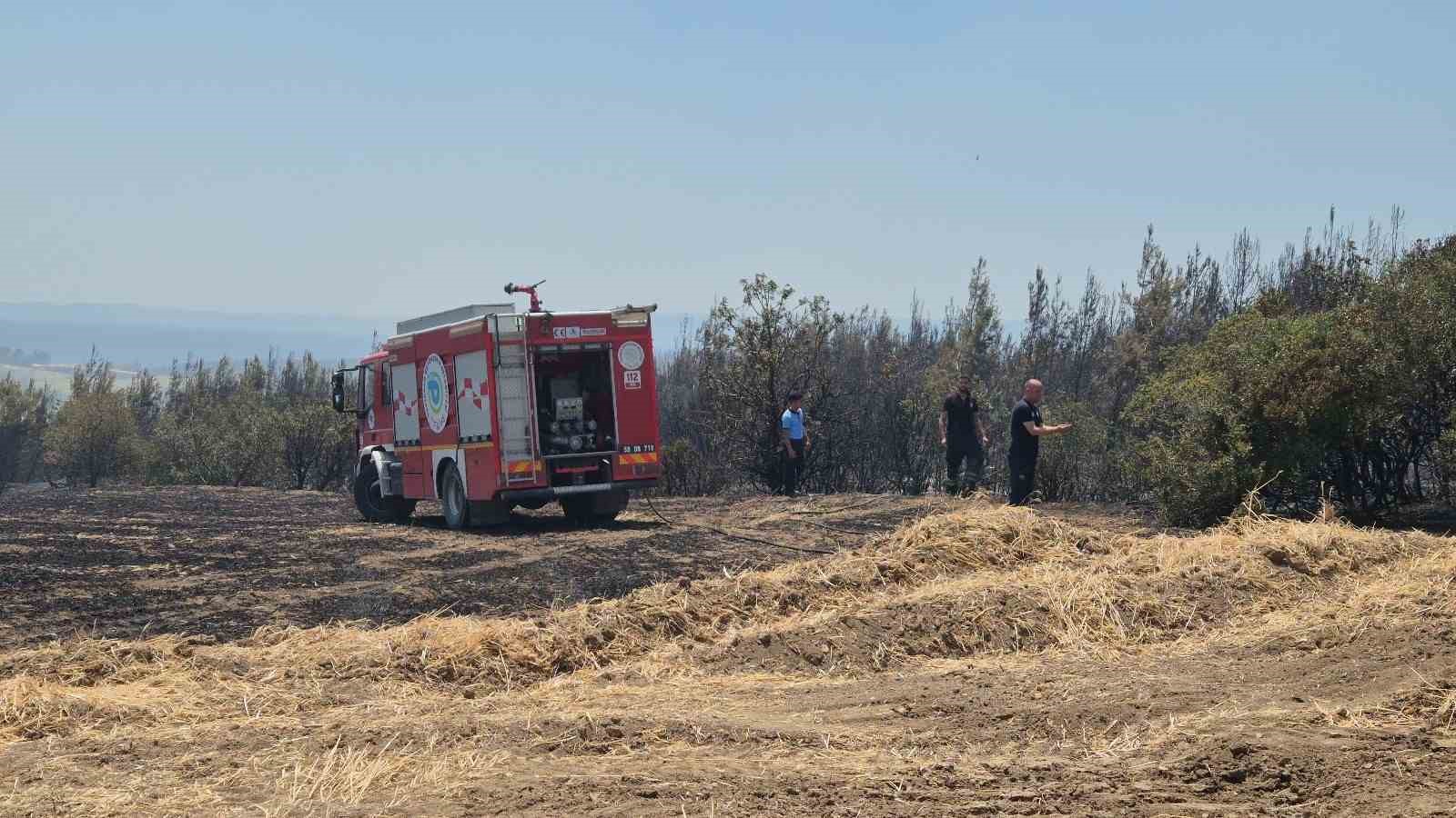 Tekirdağı&rsquo;nda ormanlık alanda yangına m&uuml;dahale s&uuml;r&uuml;yor
