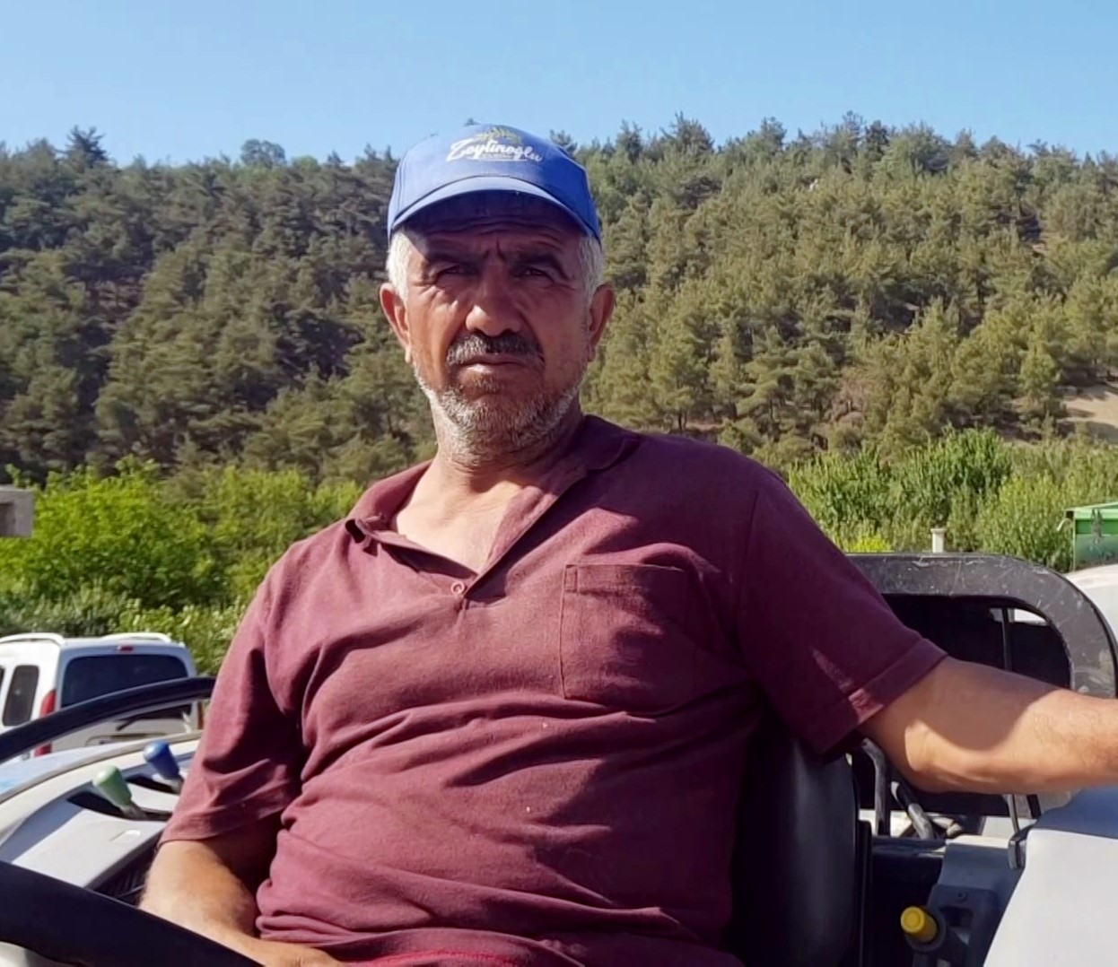 Orman yangını sebebiyle evlerinden tahliye edilen vatandaşın endişeli bekleyişi sürüyor
