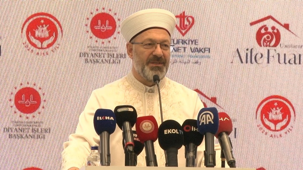 Bakan Gkta: "Bugn 220 bin 268 annemizin hesabna Haziran ay doum yardm demelerini yatryoruz"
