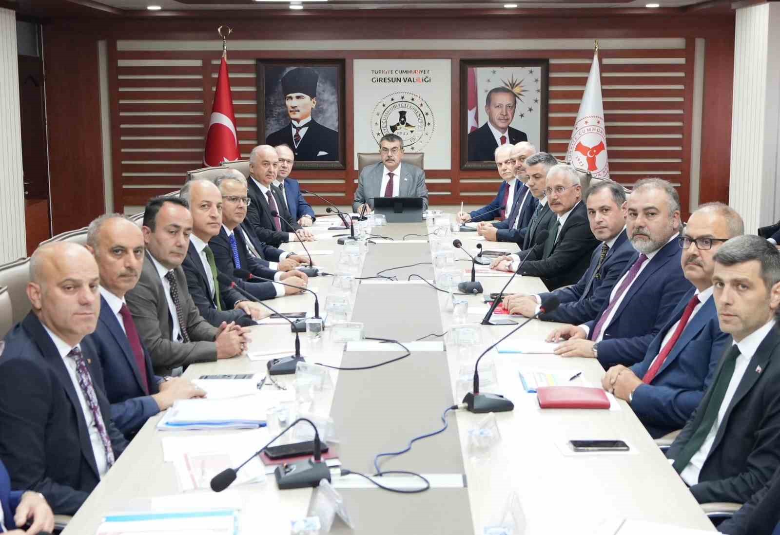 Milli Eğitim Bakanı Yusuf Tekin: "Eğitimde yapay zeka ve teknolojiyle dünyaya öncülük edeceğiz"