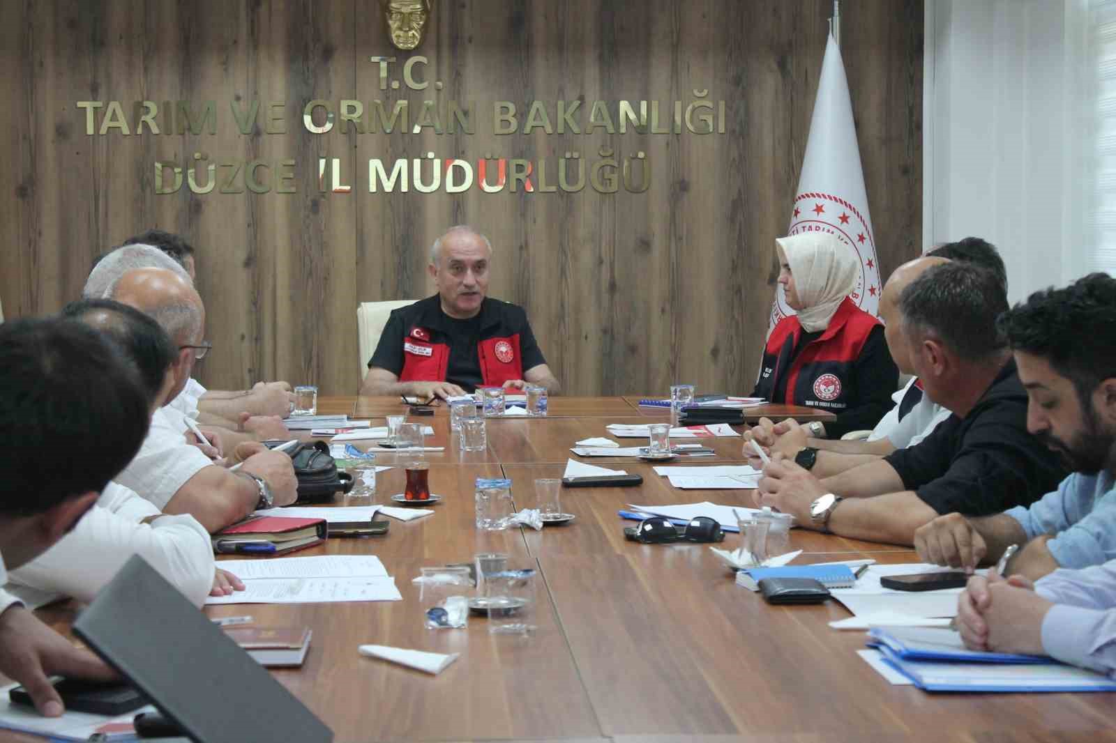 Hayvancılıkta &uuml;retim ve verimlilik D&uuml;zce&rsquo;de masaya yatırıldı

