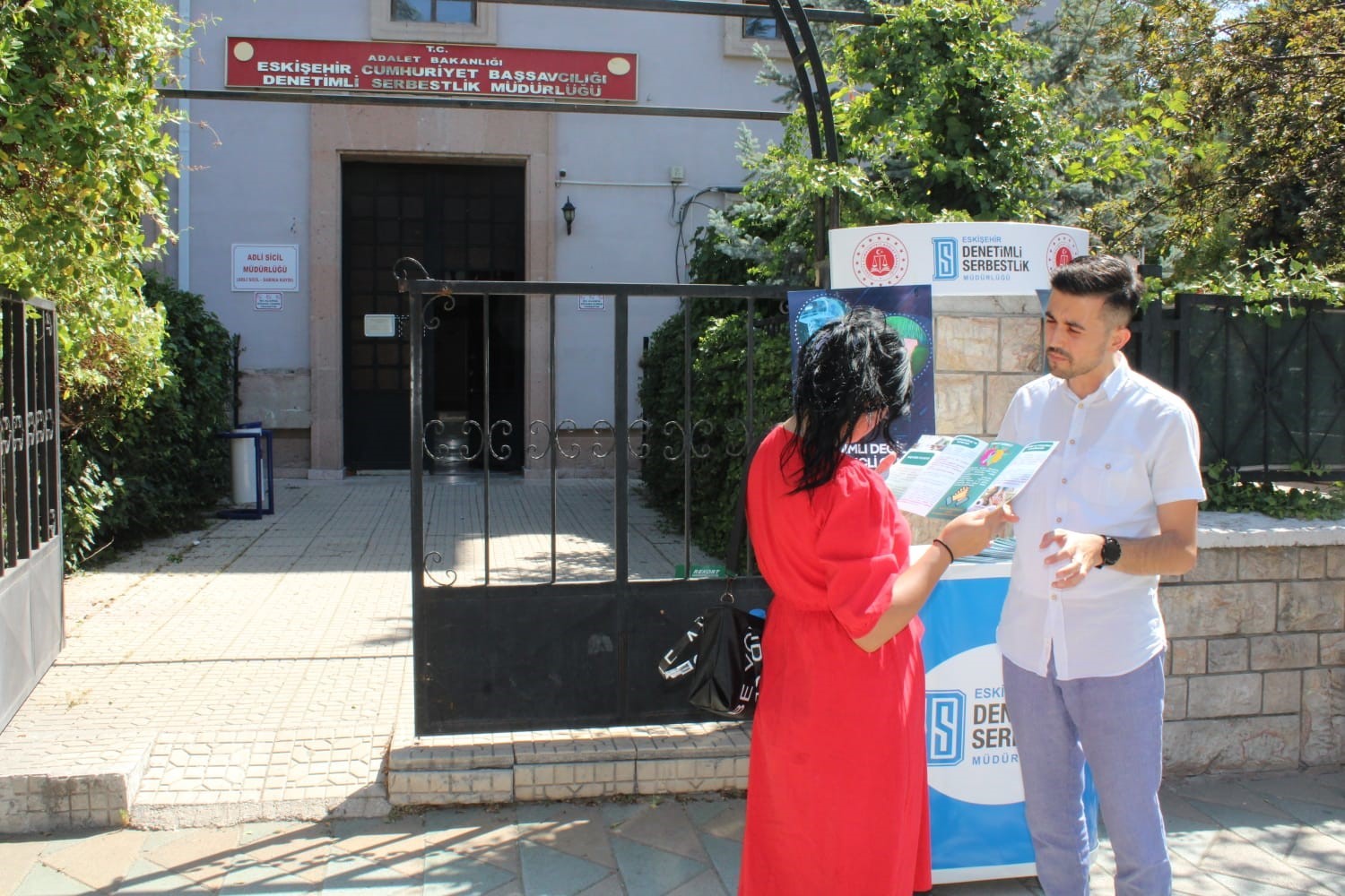 Vatandaşlar uyuşturucu kullanımı ve kaçakçılığıyla mücadeleyle ilgili bilgilendirildi