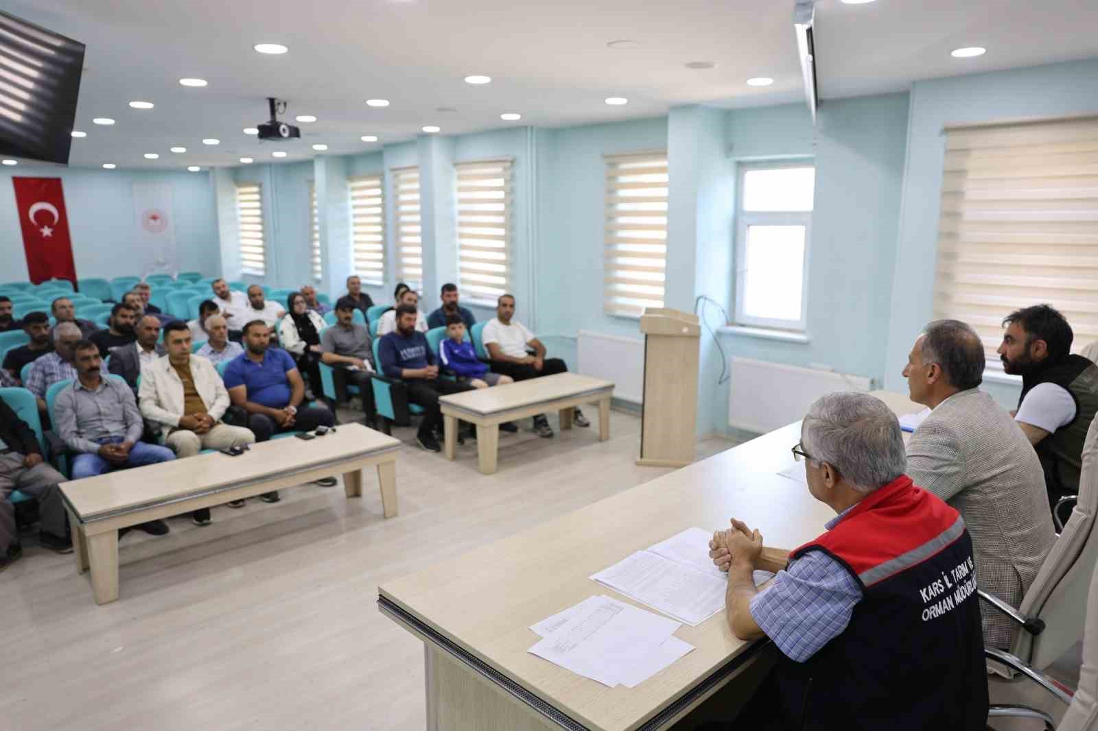 Kars&rsquo;ta kalkınma yatırımları bilgilendirme toplantısı
