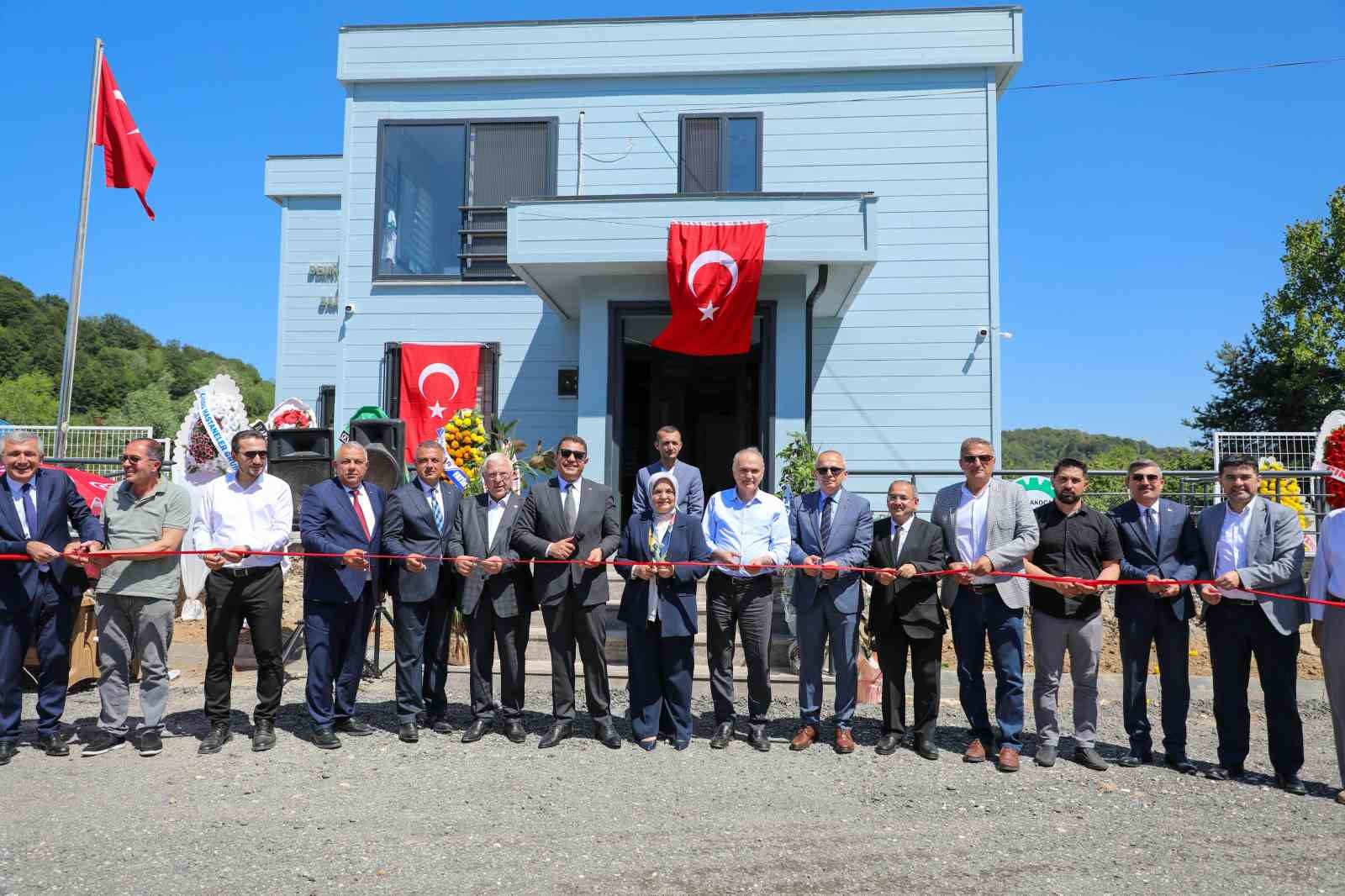 Akçakoca Demir Çelik İhtisas OSB hizmet binası törenle açıldı