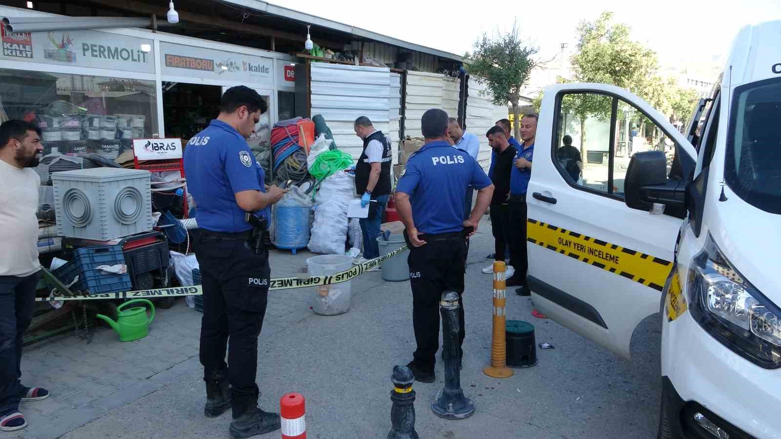 Kardeşlerin silahlı saldırısına uğrayan esnaf yaralandı