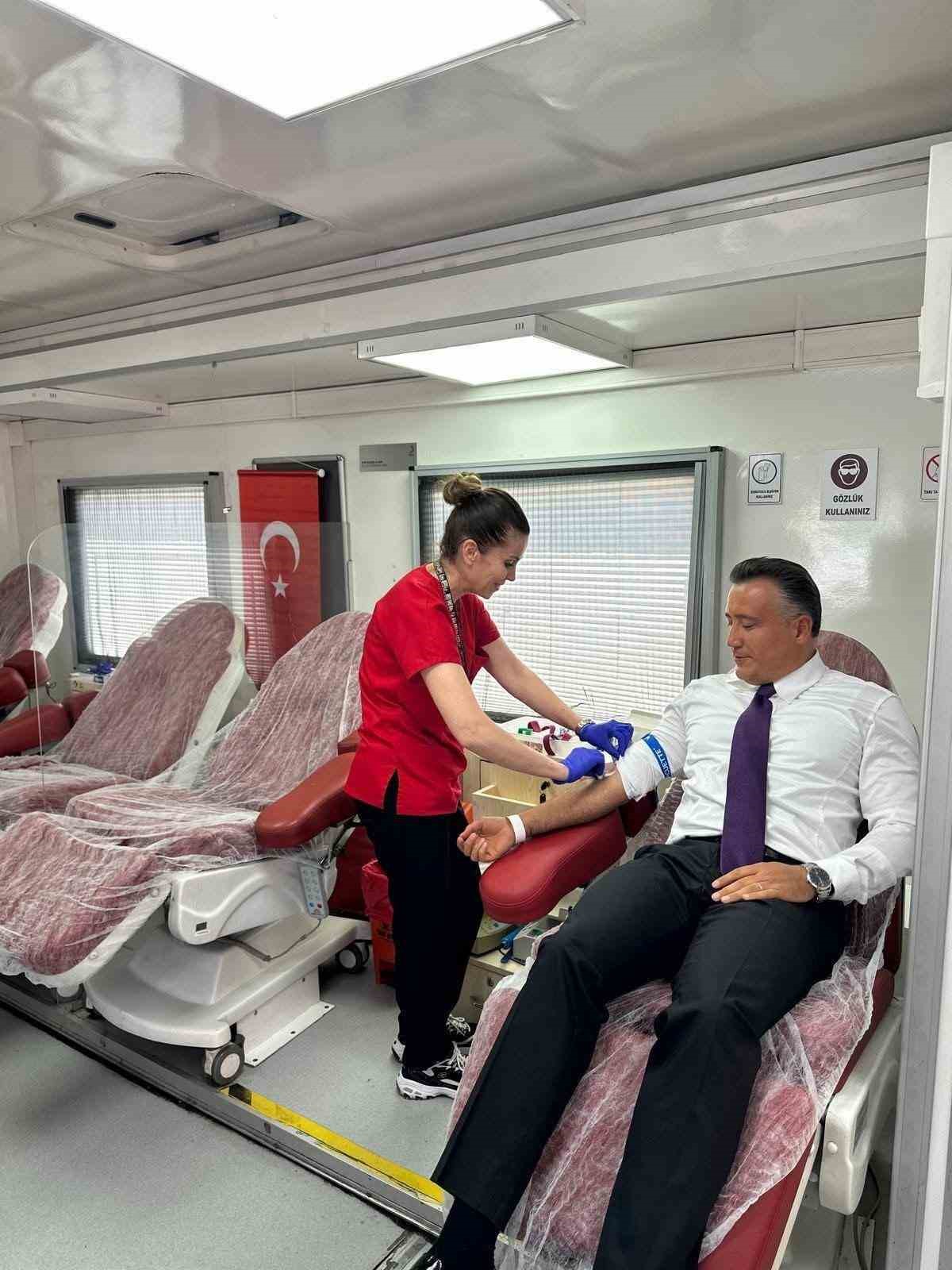 Kızılay ‘Mobil Kan Bağış Aracı’ Ayaş’ta