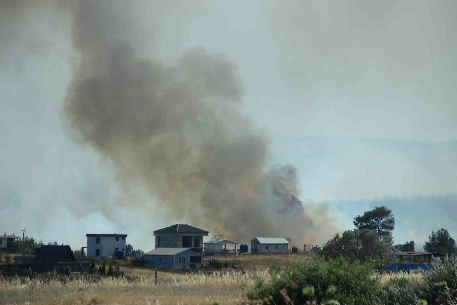 Vali Elban&rsquo;dan Bornova yangını a&ccedil;ıklaması: "Enerjisi d&uuml;şm&uuml;ş durumda"
