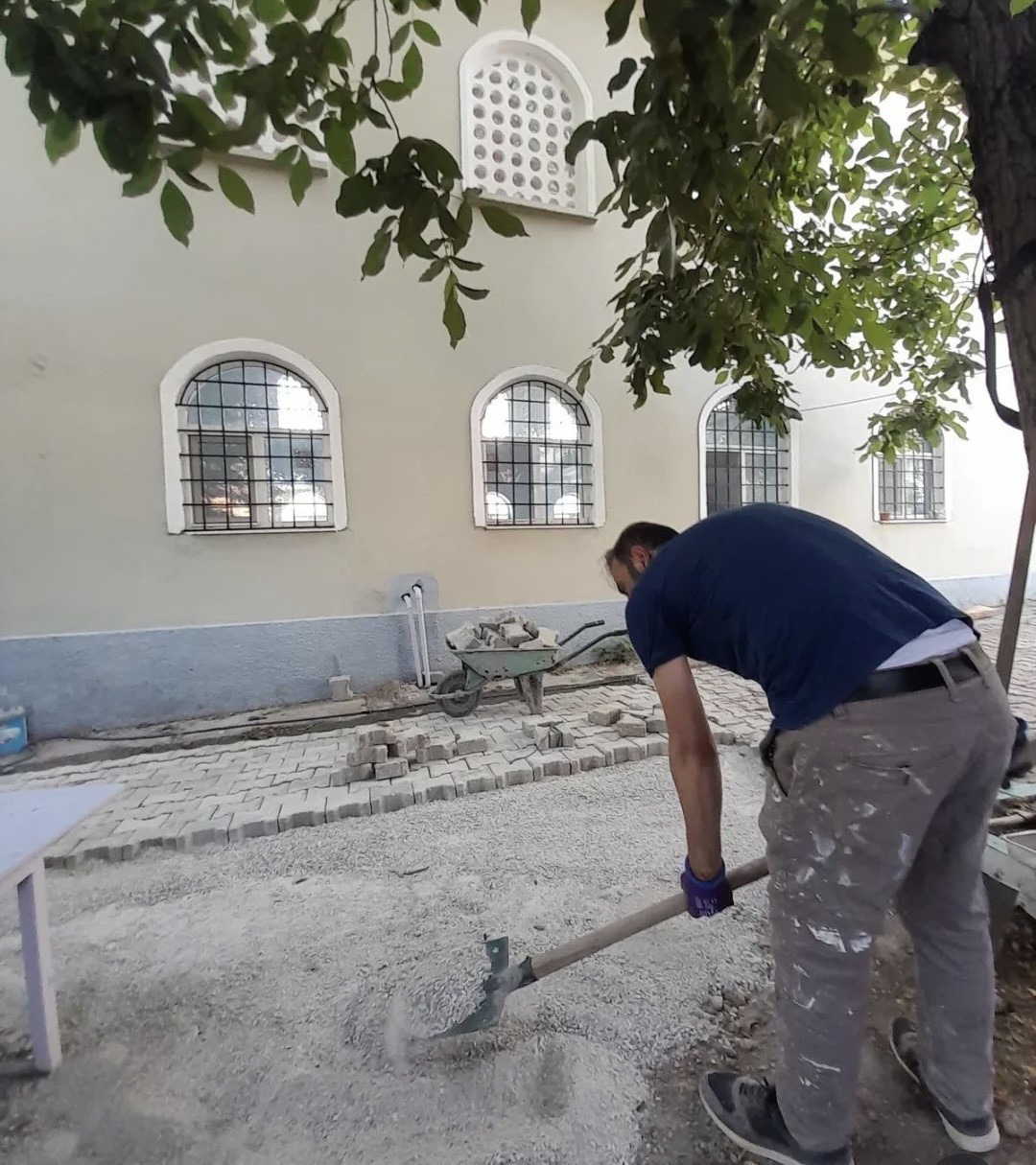 Babaeski’de imamdan örnek davranış