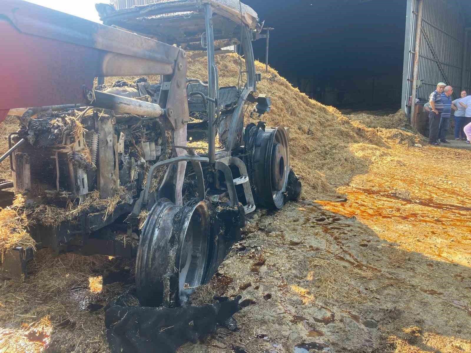 Muratlı&rsquo;da trakt&ouml;r yangını: 1 yaralı
