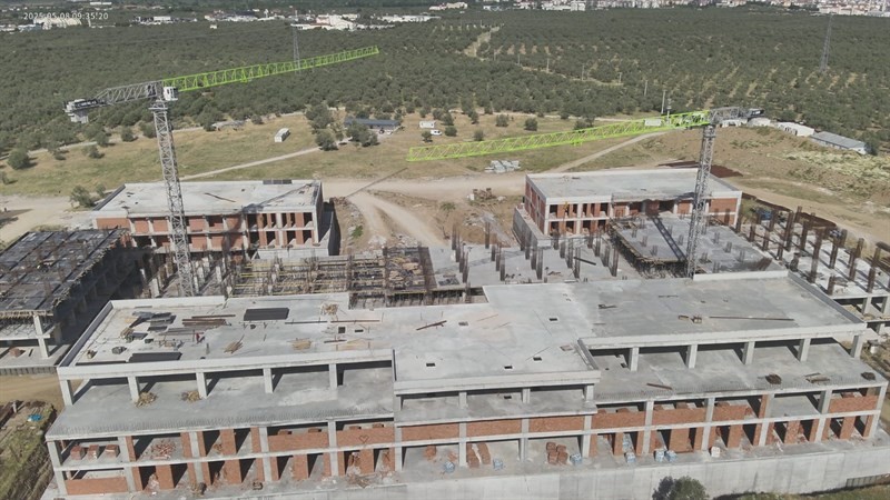 Edremit&rsquo;te 300 yataklı yeni devlet hastanesi inşaatı y&uuml;kseliyor
