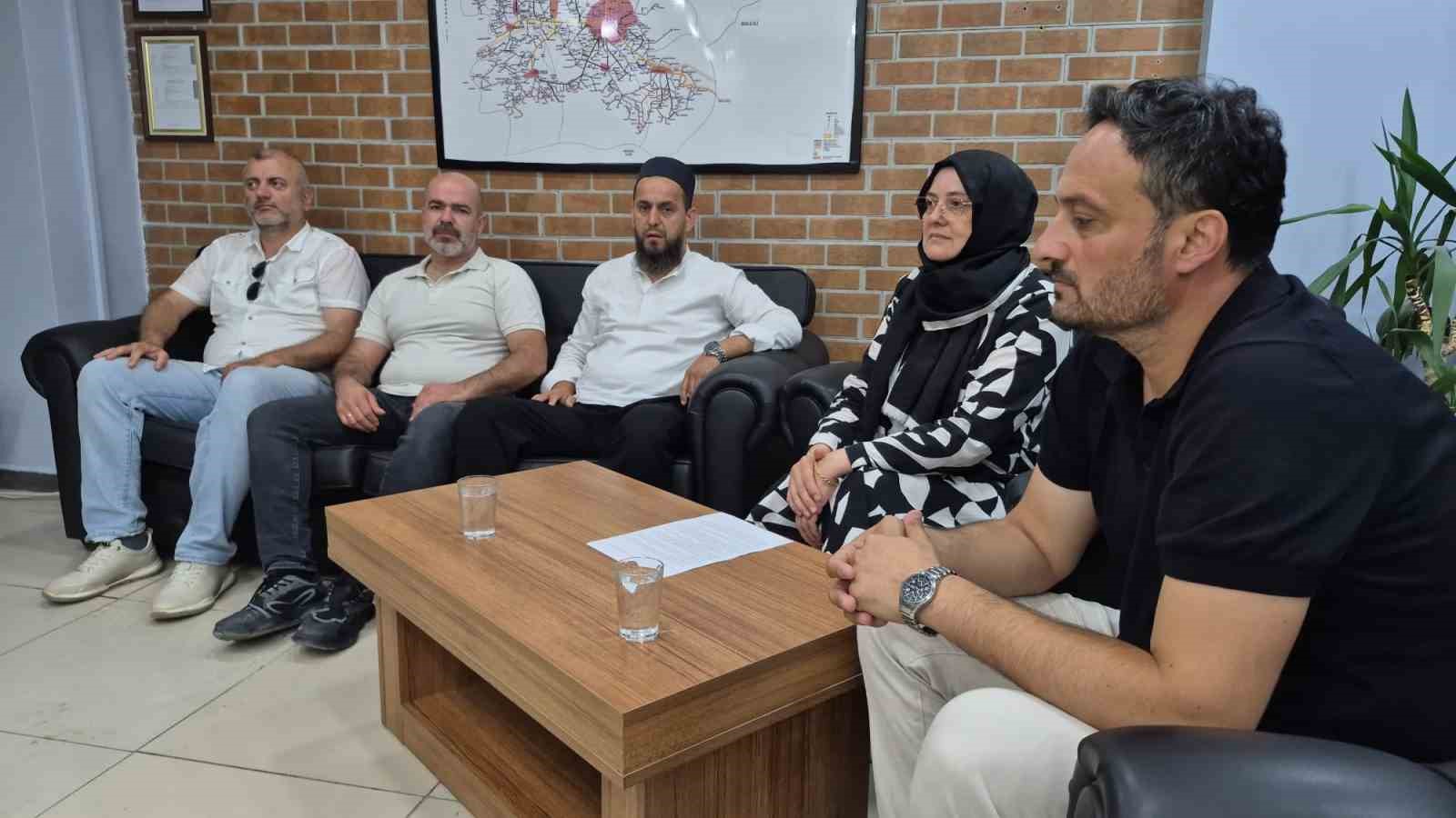 YRP D&uuml;zce Belediye Meclis &uuml;yeleri istifa etti
