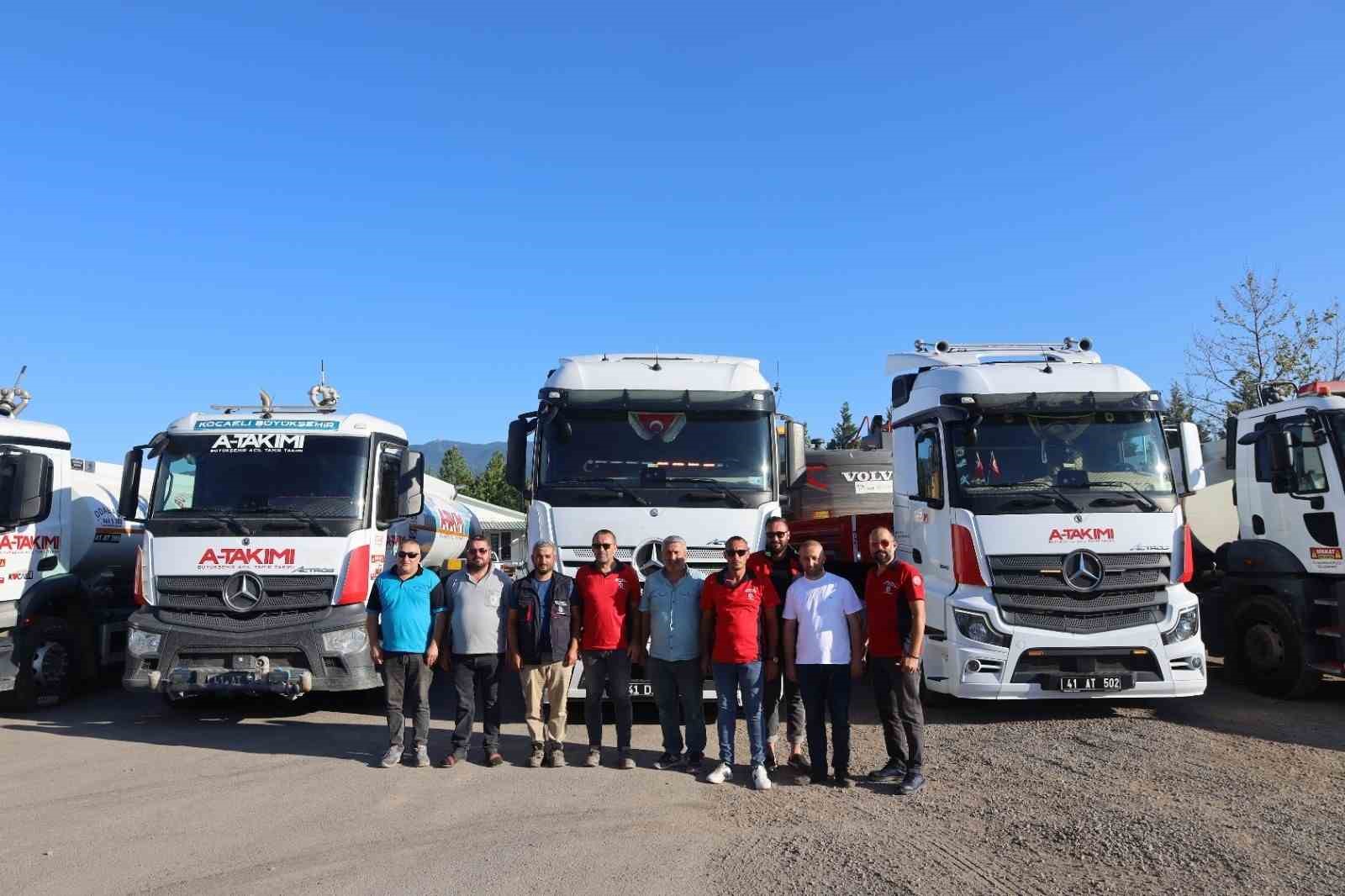 Kocaeli Büyükşehir, Sakarya’nın yardımına koştu