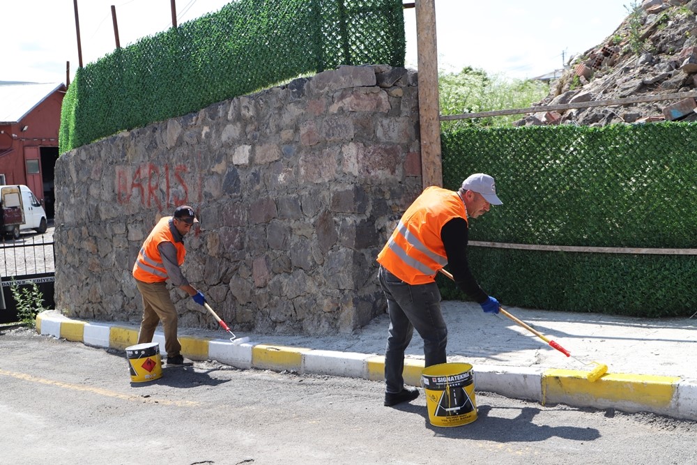 Ardahan Belediyesi&rsquo;nden boyama seferberliği
