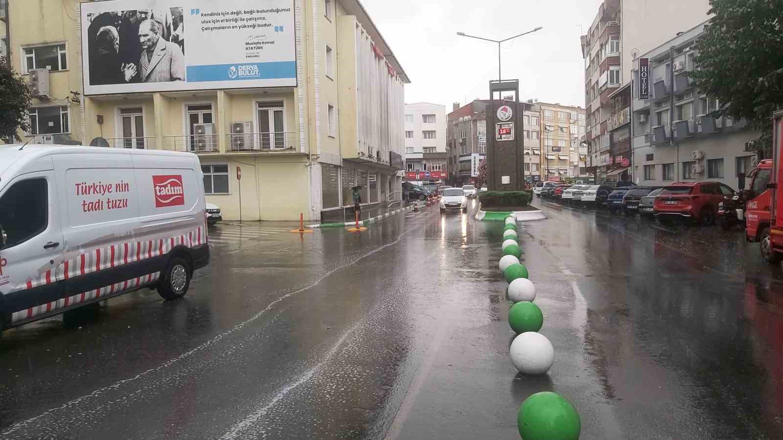 Kırklareli’nde sağanak etkili oldu