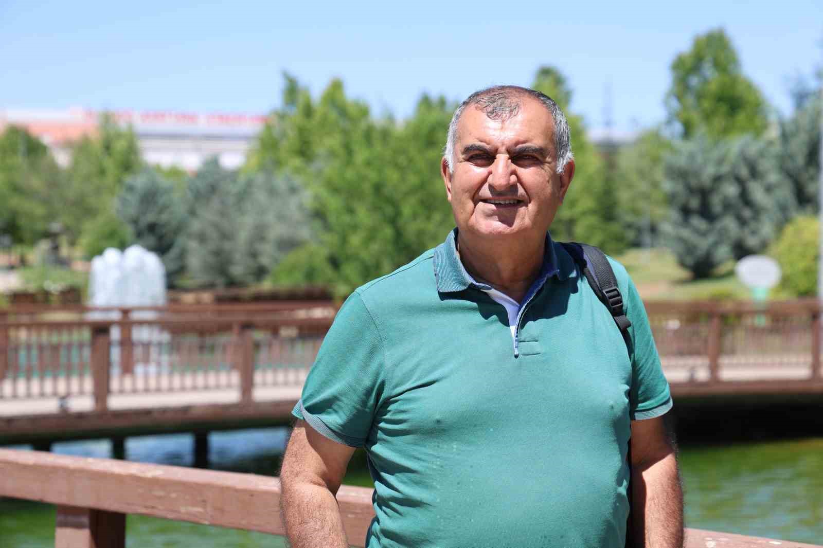 Maradona’nın maçını yöneten Türk hakem o anıyı ilk kez anlattı: "O fotoğraf, benim için önemli bir hatıra"
