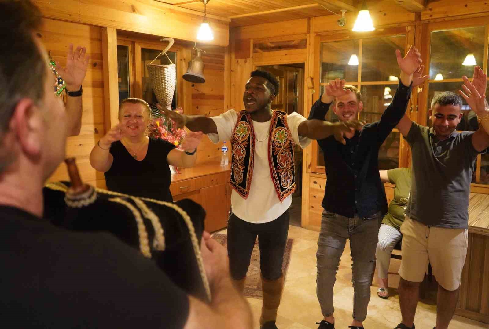 Rize’nin Ganalı horoncusu mezun oldu
