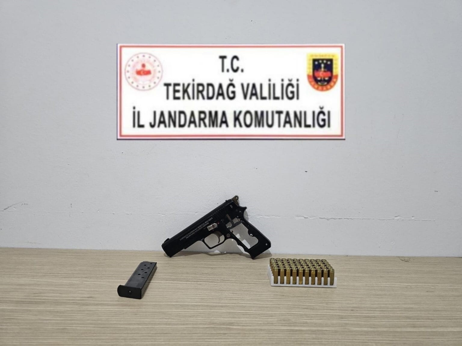 Tekirdağ&rsquo;da silah ve tarihi eser operasyonları: 3 ayrı adrese eş zamanlı denetim
