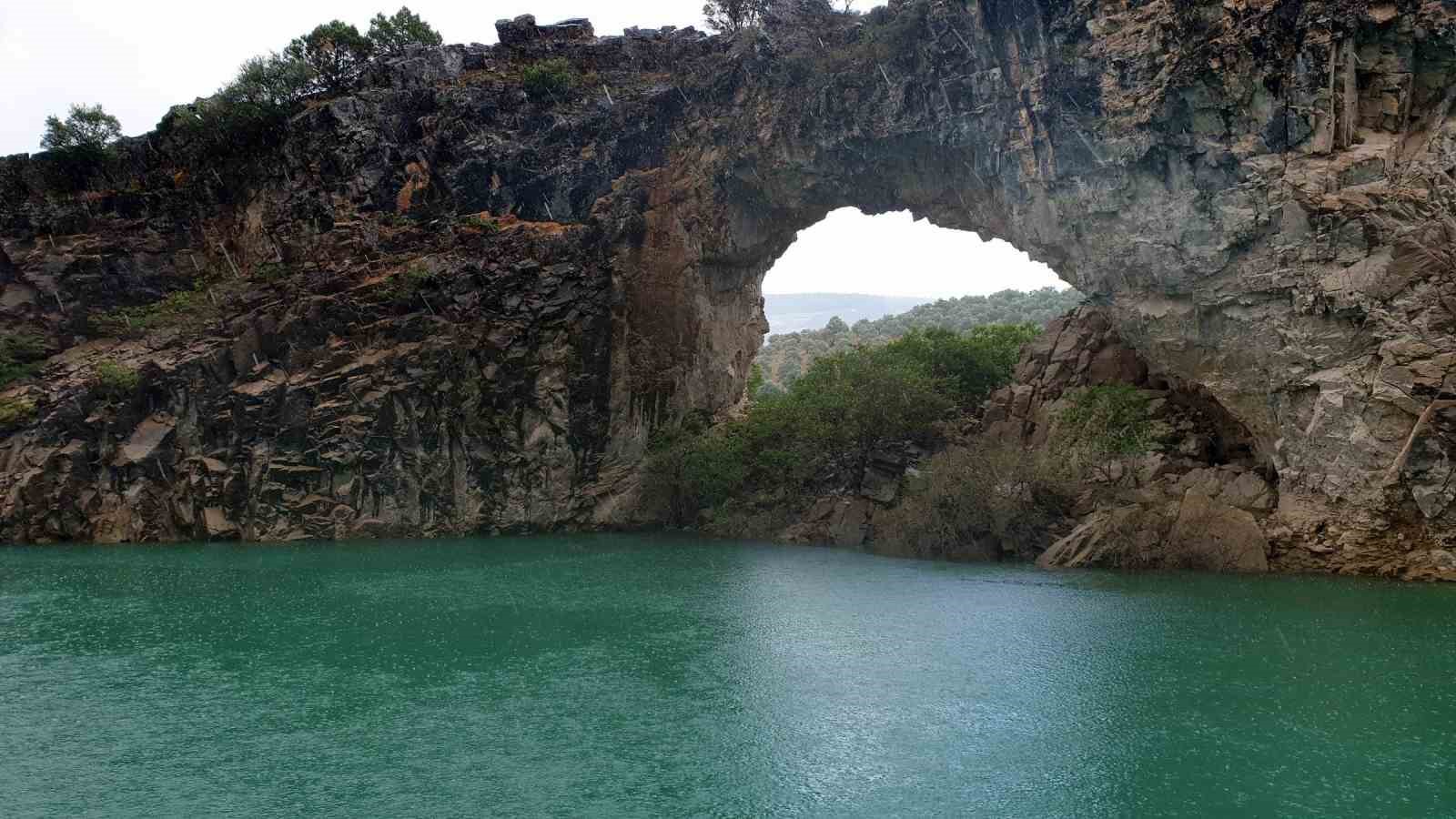 İç turizmin gözdesi: "Arapapıştı Kanyonu"