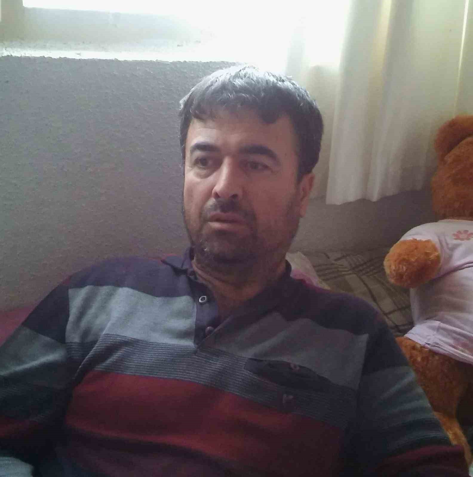 Kamyonete &ccedil;arpan otomobil s&uuml;r&uuml;c&uuml;s&uuml; hayatını kaybetti
