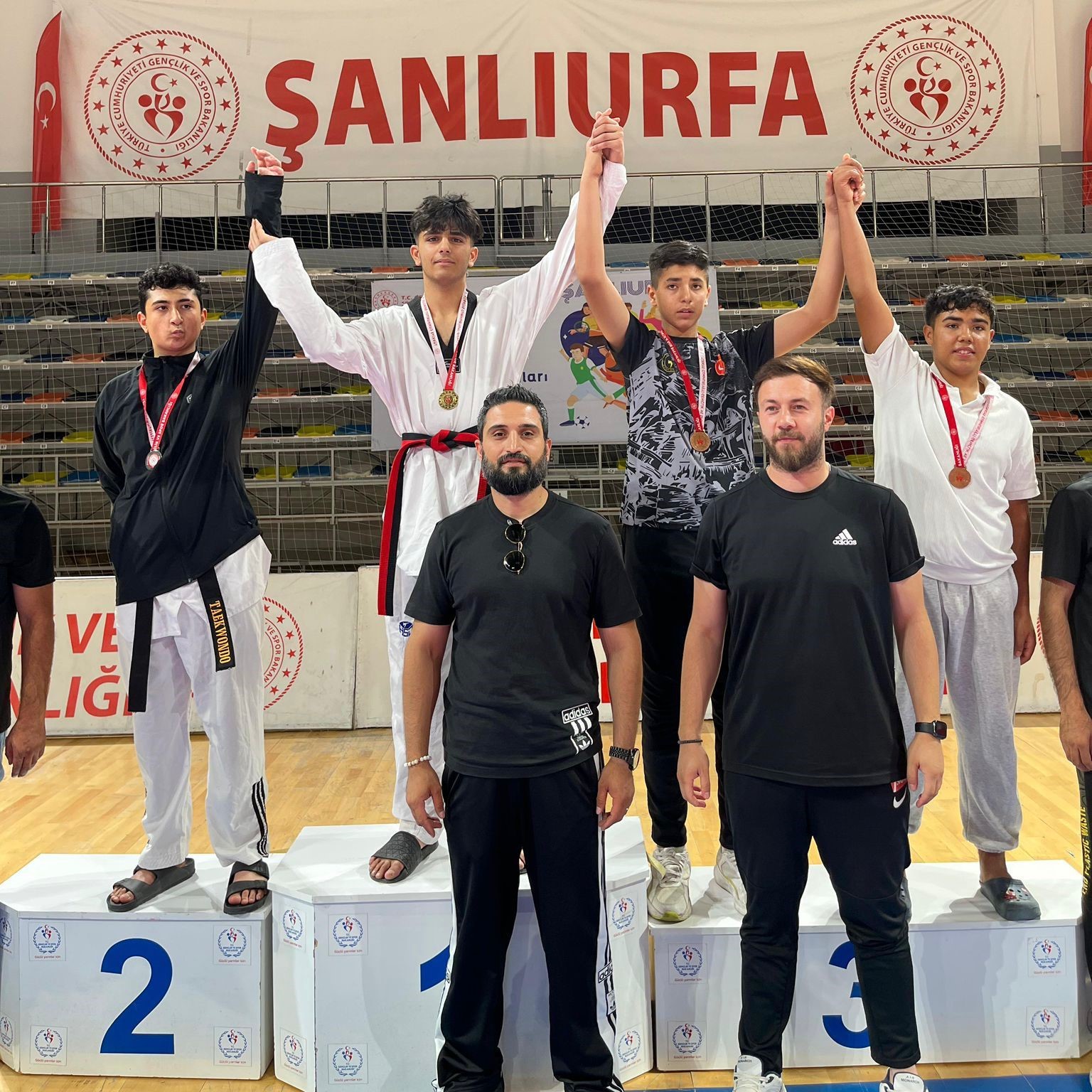 Elazığ erkek takımı taekwondoda şampiyon oldu