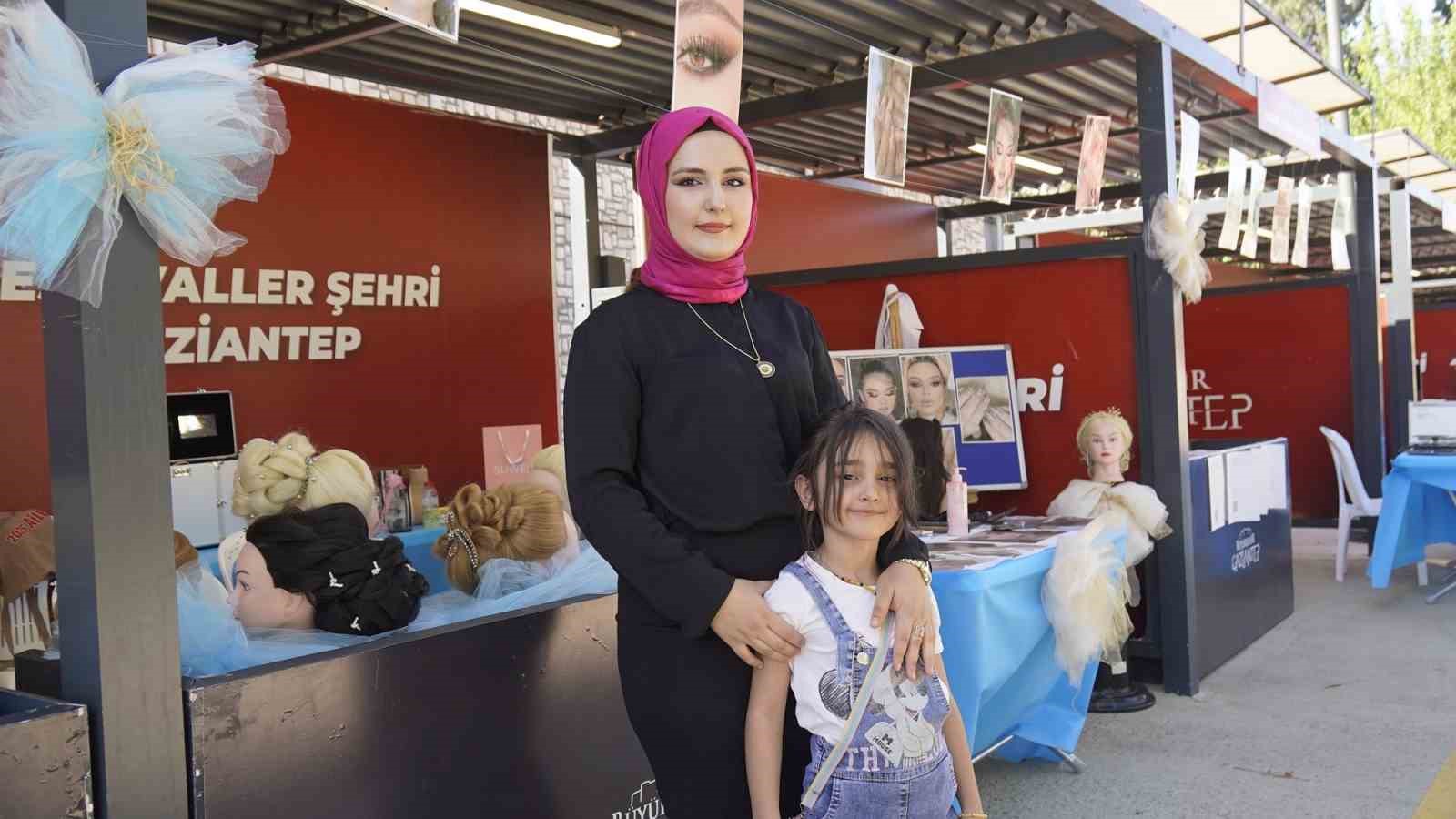 GASMEK aile yılı &ouml;zel sergisi b&uuml;y&uuml;k ilgi g&ouml;r&uuml;yor
