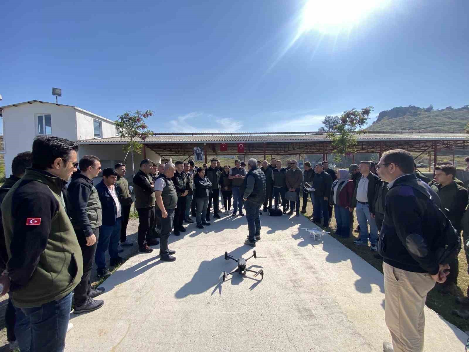 35 şehirde orman yangınlarıyla m&uuml;cadeleye İHA eğitimi
