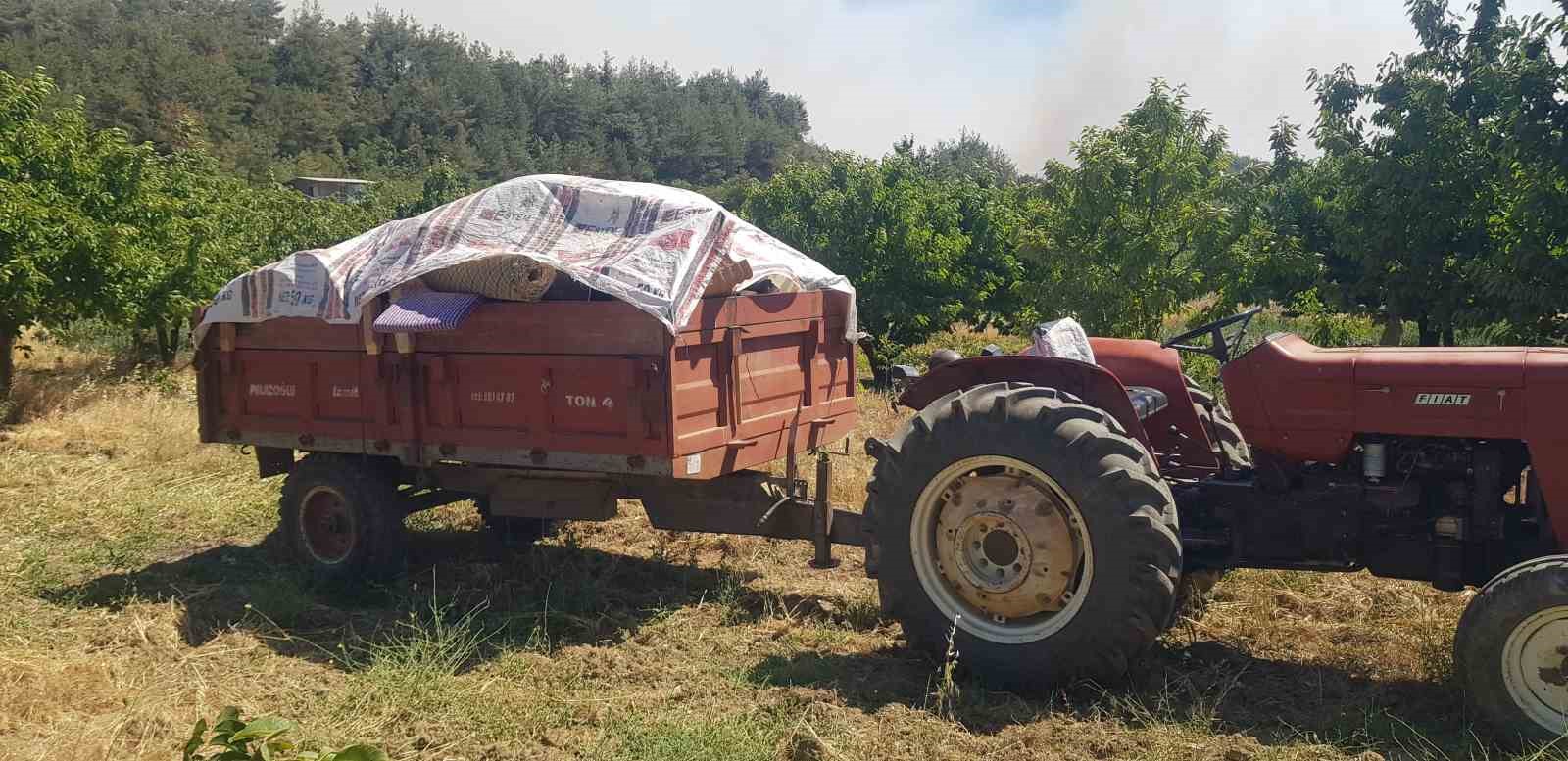 Yangın b&ouml;lgesinde k&ouml;yler boşaltılıyor
