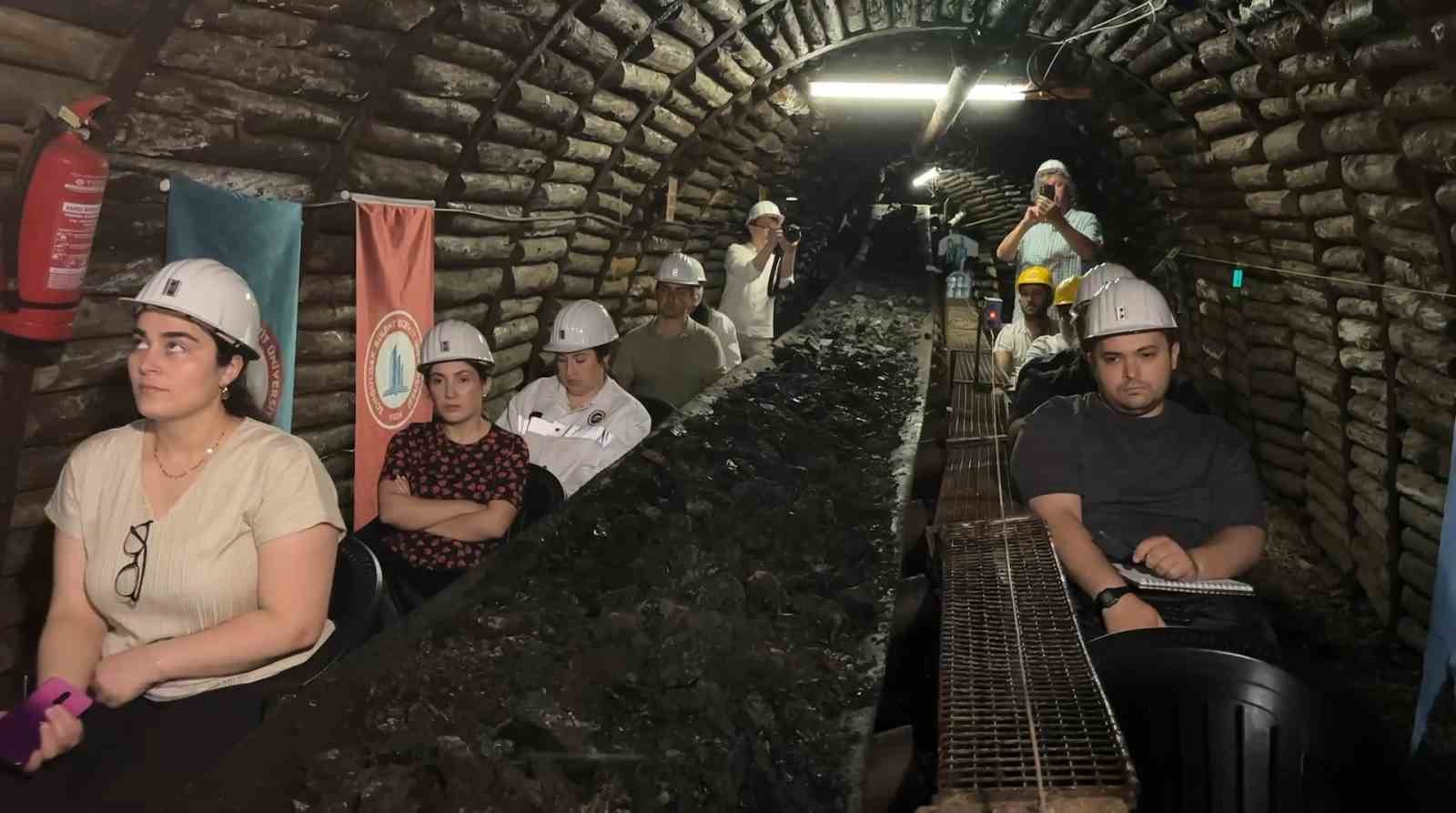 Kömür Deneyim Ocağında "deprem ve uzaydan gözlem" konulu bilim söyleşisi