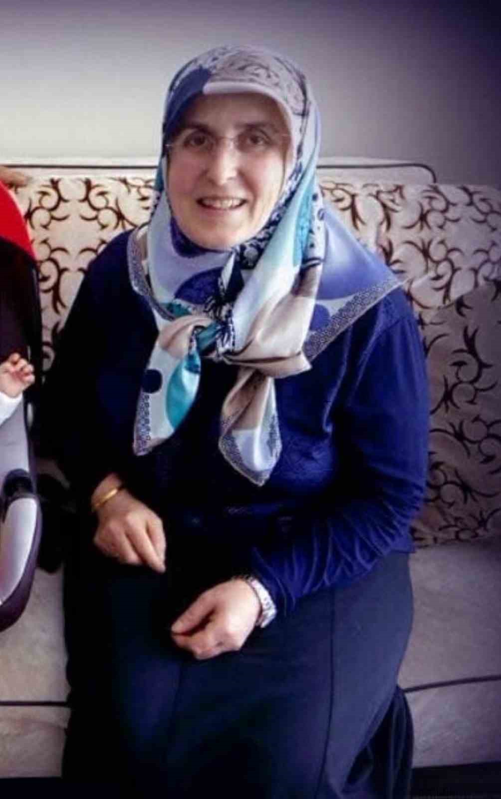 Kastamonu&rsquo;da otomobil u&ccedil;uruma yuvarlandı: 1 &ouml;l&uuml;, 4 yaralı
