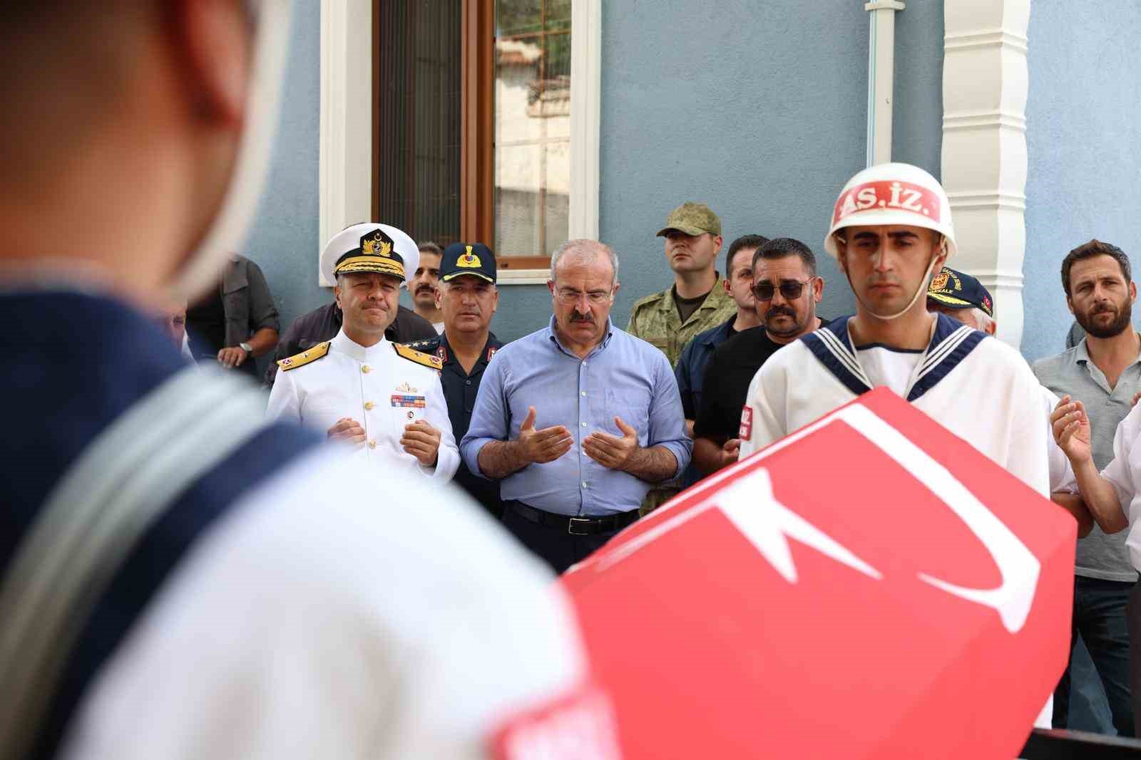 Çanakkale’de Kıbrıs Gazisi Mustafa Canbaz son yolculuğuna uğurlandı