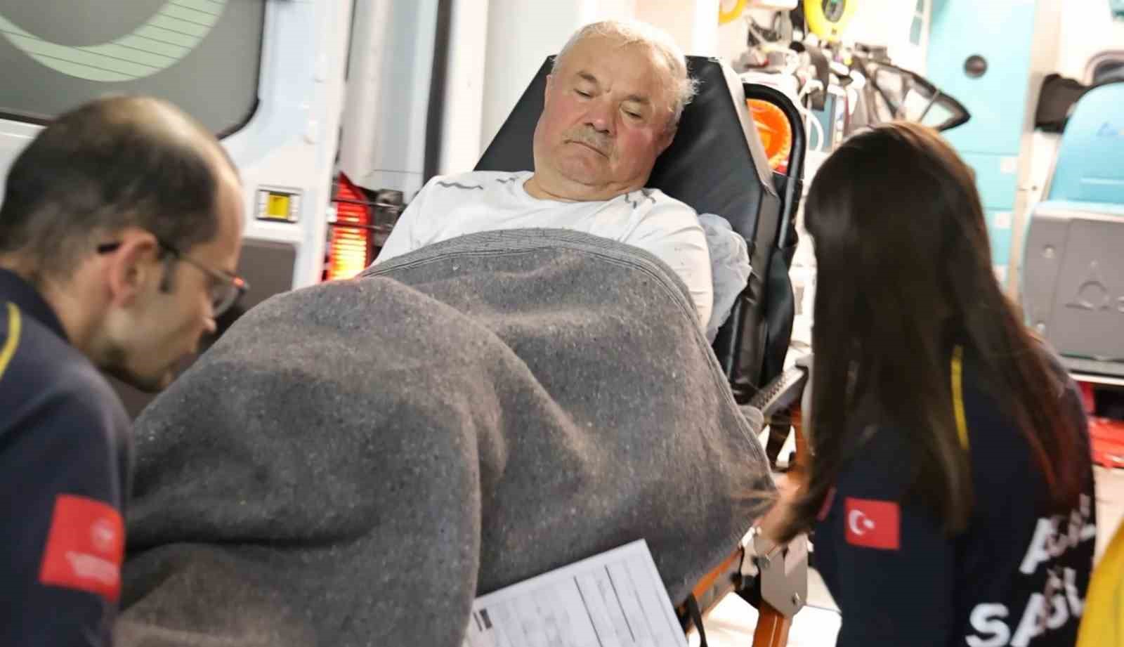 Hasan Dağı’nda yaralanıp mahsur kalan 1’i çocuk 4 kişi kurtarıldı