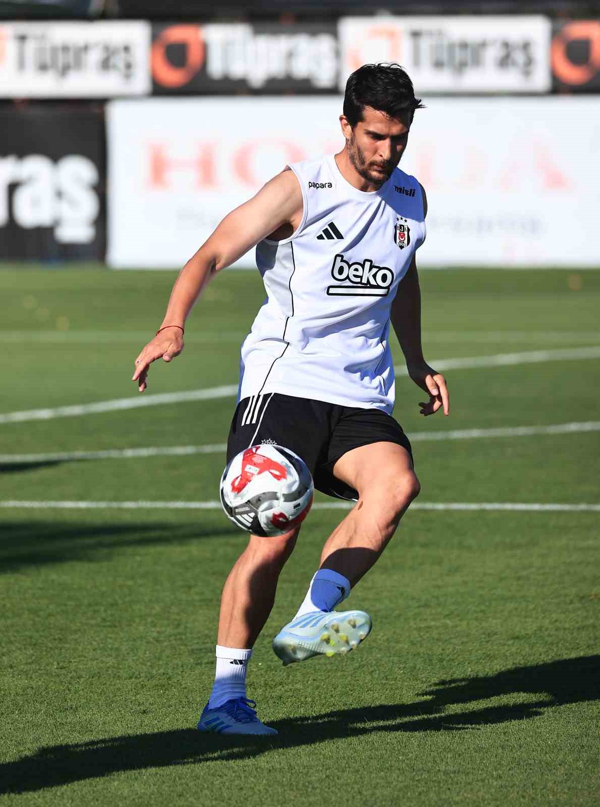 Beşiktaş, yeni sezon hazırlıklarını sürdürüyor
