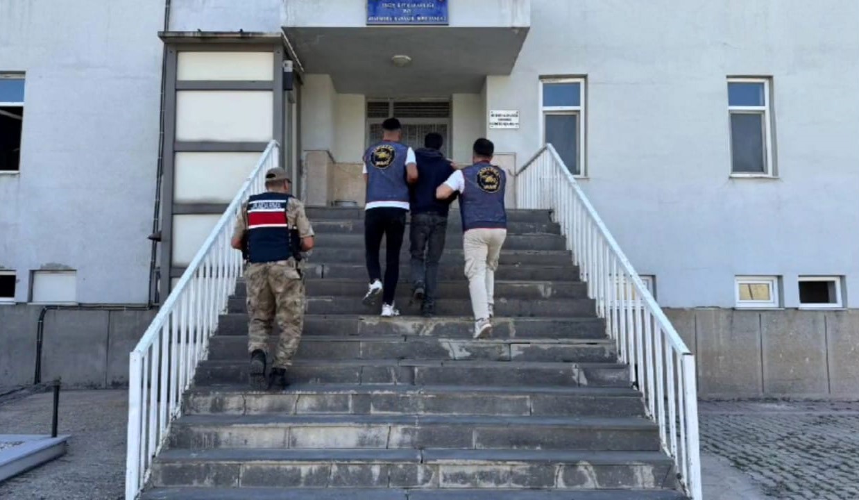 Van’da değişik suçlardan 24 kişi tutuklandı
