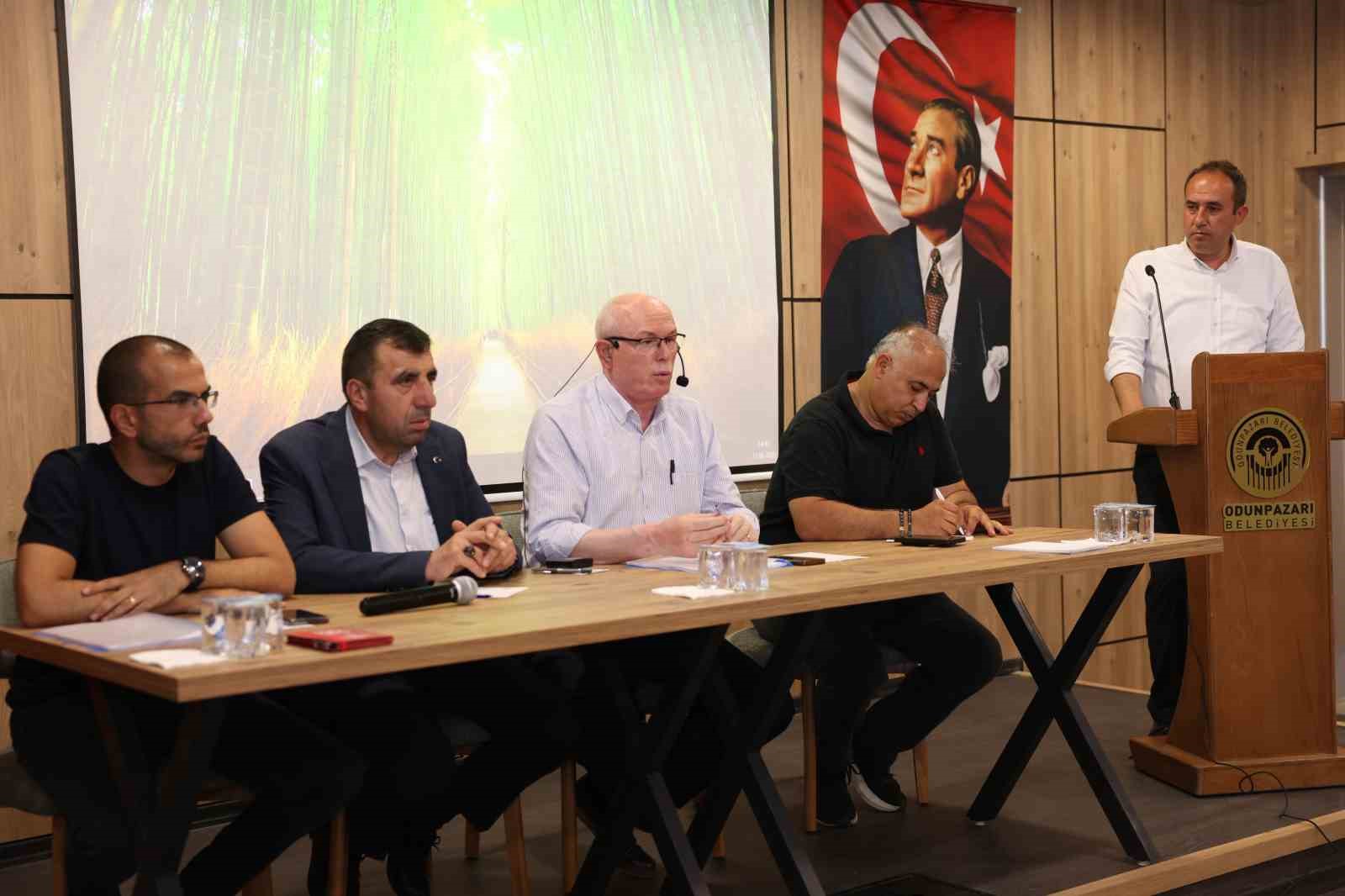 Odunpazarı’nda Çarşamba Pazarı için ortak akıl buluşması