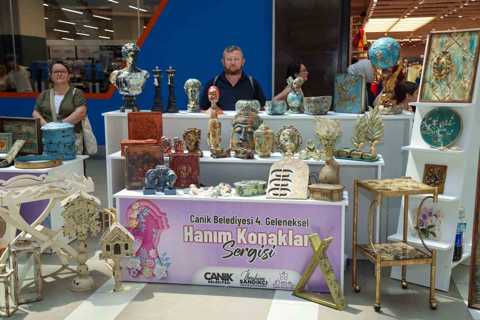 Canikli kadınlardan g&ouml;z dolduran sergi
