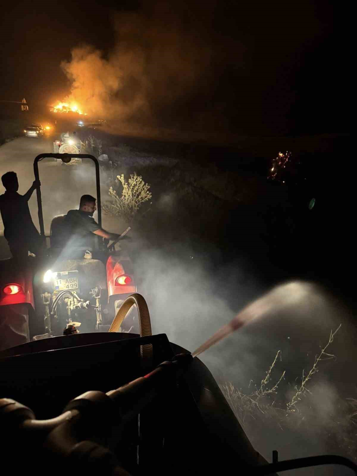 Yangın b&ouml;lgesine hi&ccedil; teredd&uuml;t etmeden t&uuml;m imkanlarıyla gitti
