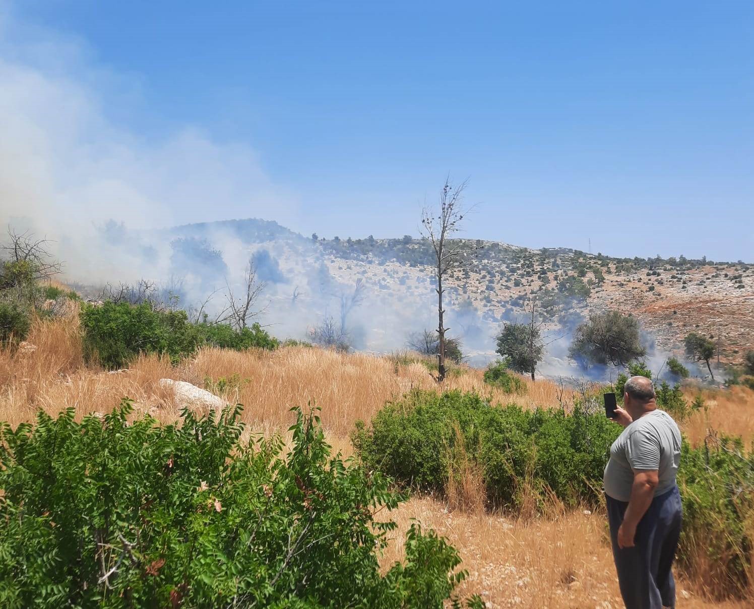 Silifke’de ağaçlık alanda çıkan yangın kontrol altına alındı