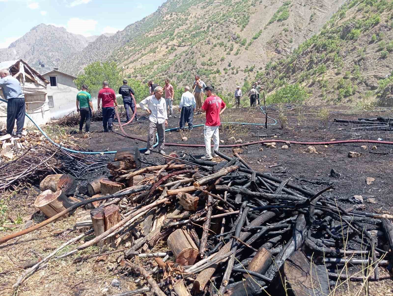 Çimenli köyündeki yangın büyümeden söndürüldü
